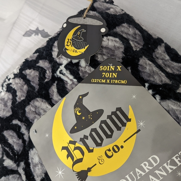 🆕 Moon Phase Jacquard Throw - Picture 4 of 4